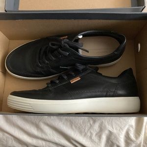 Ecco Soft 7 shoes
